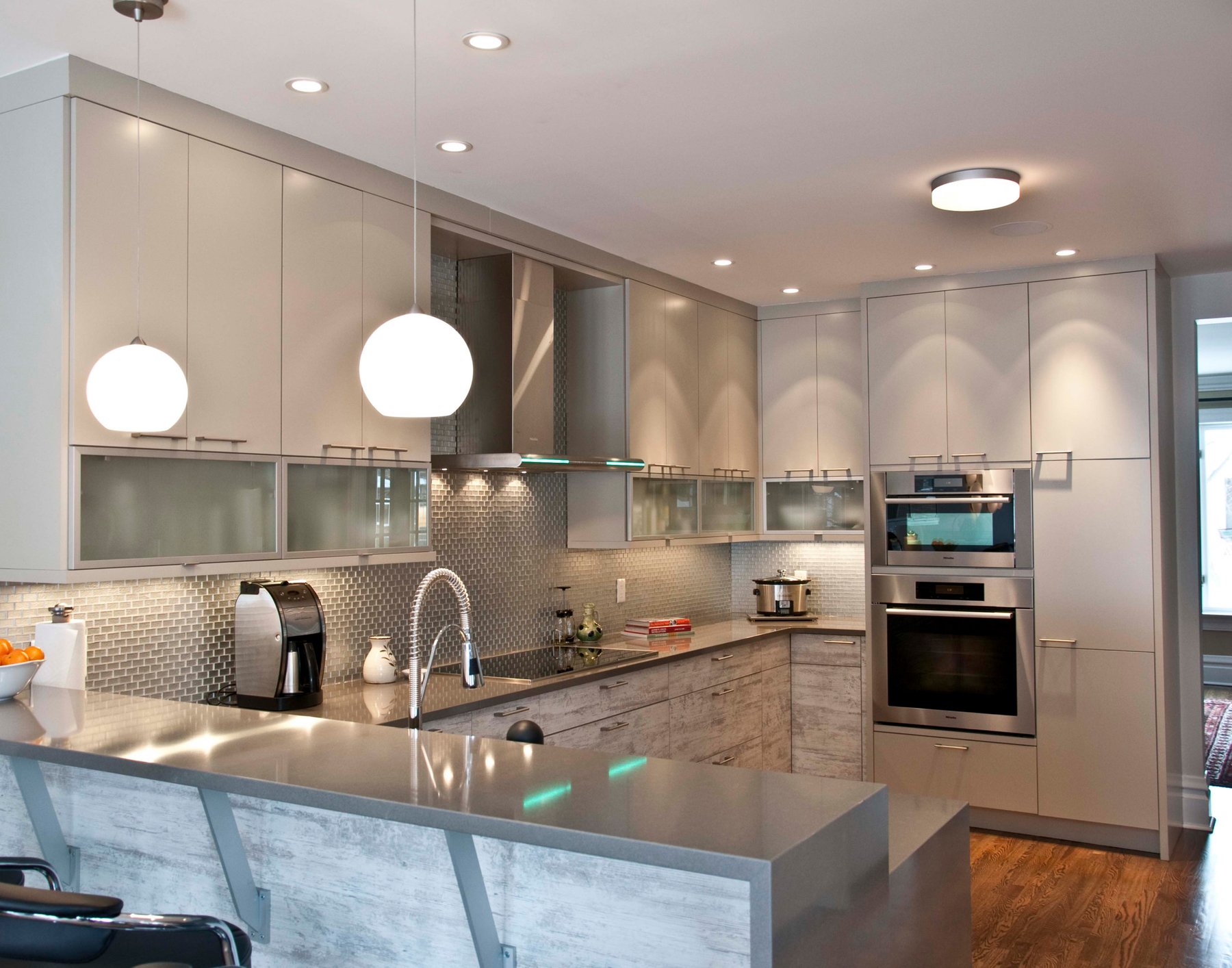 How Much Overhang Should A Kitchen Island Have?